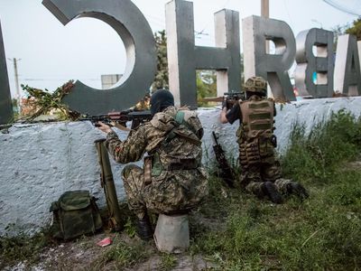 Нацгвардия Украины расстреляла военнослужащих, собиравшихся перейти на сторону ополченцев в Славянске
 - В Мире