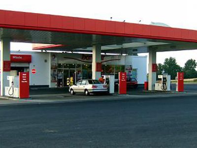 Продажи бензина в Литве упали до рекордного минимума                                 - Литва и страны Балтии