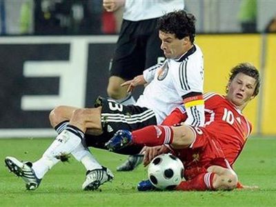 Сборная России по футболу проиграла Германии - Культурные и спортивные мероприятия