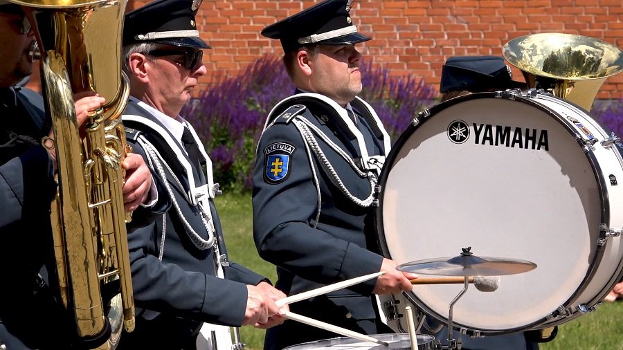 Торжественный парад, приуроченный ко Дню пограничника (видео) - В Висагинасе