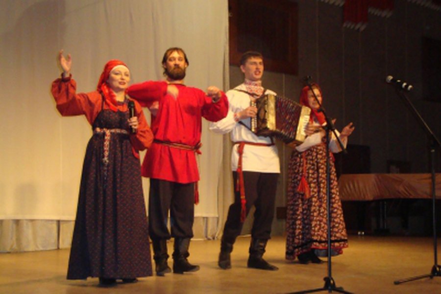 «Вот пришло, прикатило к нам Рождество Христово!»                                                                                                      - В Висагинасе