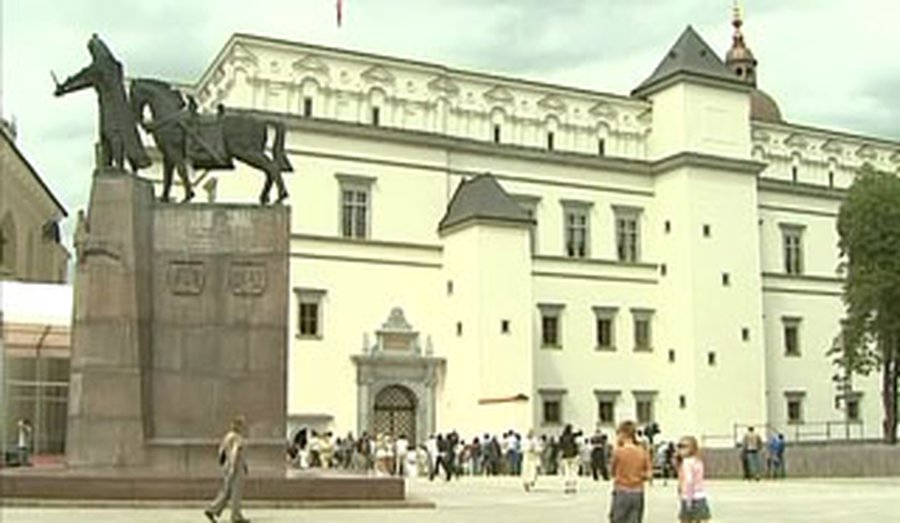   
Дворец правителей открыт! 
 - Литва и страны Балтии