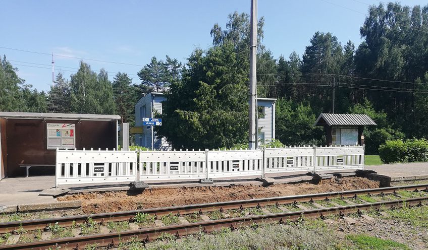 На вокзале Висагинаса начата частичная реконструкция перрона