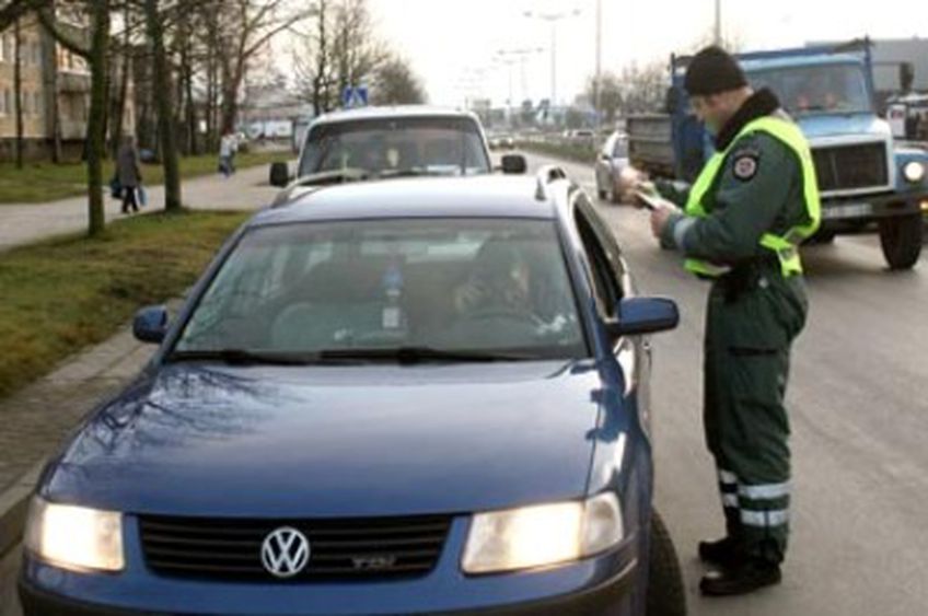  Informuoja policijos komisariatas     
                     