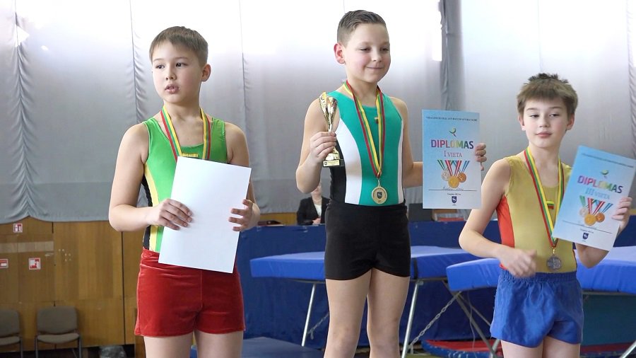 Состязания в прыжках на батуте длились более четырёх часов (видео) - Служба региональных новостей