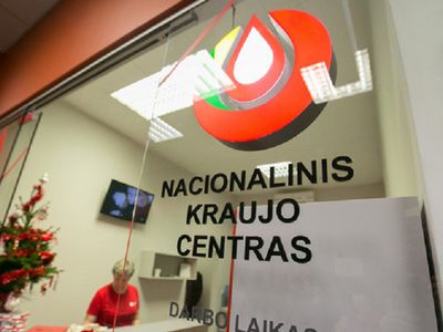 Руководителя Национального центра крови подозревают в торговле влиянием - Литва и страны Балтии