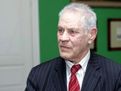 Бывший эсэсовец в составе парламента Латвии займется негражданами                                        - Литва и страны Балтии