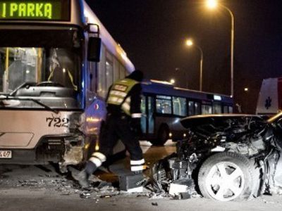 Пьяная сотрудница посольства России в Вильнюсе протаранила автобус — СМИ Литвы
                                                                       - Происшествия и криминал