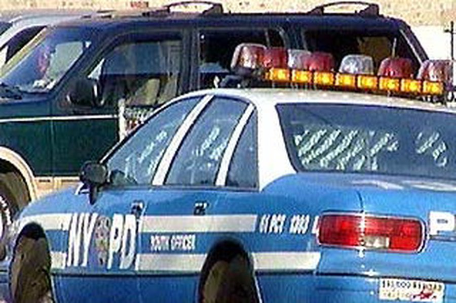 Полиция Нью-Йорка арестовала 54 человека, устроивших стрельбу на Манхэттене - Происшествия и криминал