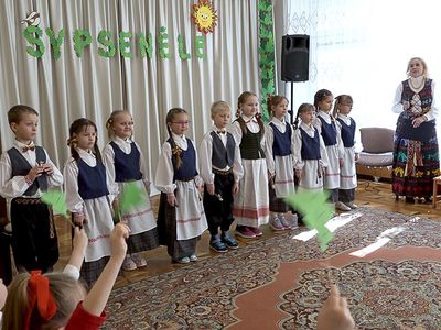 От улыбки станет всем светлей (видео) - В Висагинасе