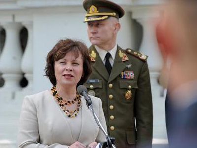 Литве придется раскошелиться на миссию воздушной полиции НАТО

                                 - Литва и страны Балтии