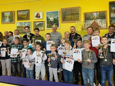 Состоялся шахматный турнир на Кубок Альгимантаса Думбравы (видео) - В Висагинасе