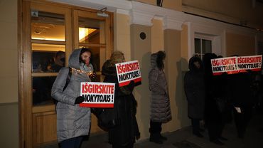 Учителя Литвы продолжат забастовку до победы, к ней присоединятся еще 30 школ - профсоюз