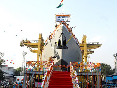 СМИ: Индия завершила постройку первого собственного противолодочного корвета - В Мире