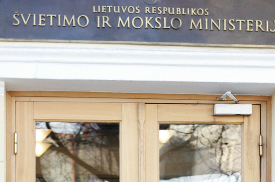 Правительство Литвы преподнесло учителям школ странный новогодний подарок

                                 - Культурные и спортивные мероприятия