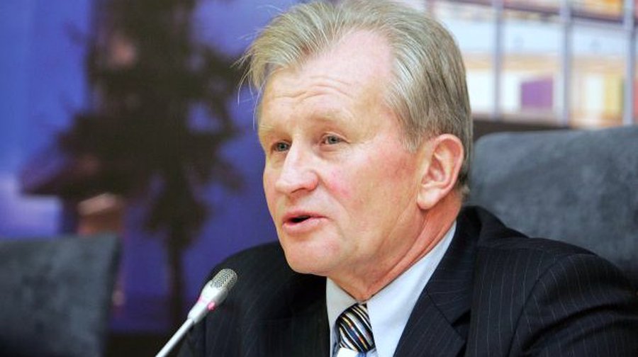 В Литве началась процедура отстранения от должности депутата, причастного к роспуску слухов о девальвации лита - Литва и страны Балтии