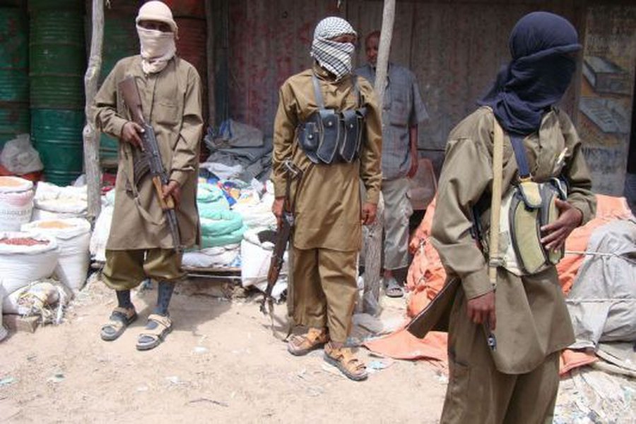 Террористы напали на аэропорт в Афганистане: 30 погибших - В Мире