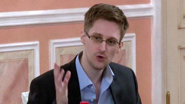 Обама не считает возможным рассуждать об амнистии Сноудена