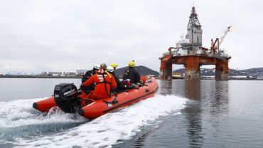 Norvegija: „Greenpeace“ aktyvistai išsilaipino kompanijos „Equinor“ naftos gavybos platformoje