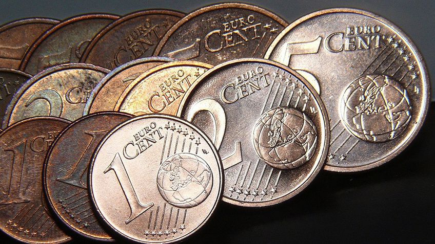 Парламент голосовал по вопросу отказа от 1 и 2-центовых монет