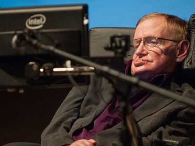 S. Hawkingas pareiškė, kad įprastinės juodosios skylės neegzistuoja
 - Kultūros ir sporto renginiai