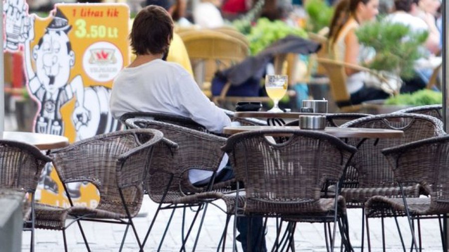 Ожидающие субботнее шествие предприниматели боятся только за стулья - Литва и страны Балтии