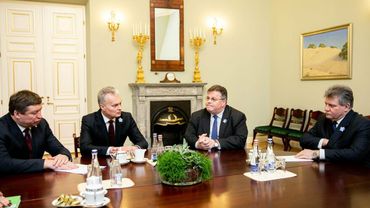Президент Литвы Гитанас Науседа призвал решать споры между Ираном и Соединенным Штатами дипломатическими средствами