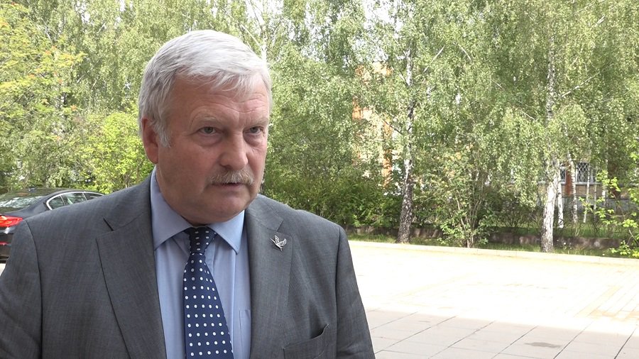 Европарламентарий Б. Ропе - о финансировании ИАЭС и о зарплатах работников станции - В Висагинасе