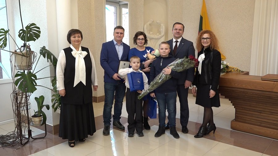 Чествование первого новорождённого года (видео) - В Висагинасе