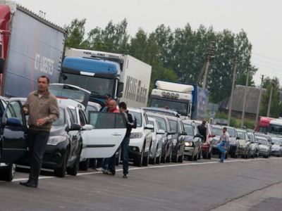 Очереди на границе со стороны Беларуси выросли в четыре раза - Литва и страны Балтии