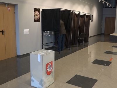 Висагинцы не спешат на избирательные участки (обновлено) - В Висагинасе