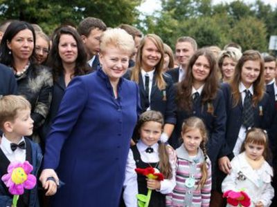 Президент детям: даже если вы уедете, не забывайте откуда вы родом
 

 - Литва и страны Балтии