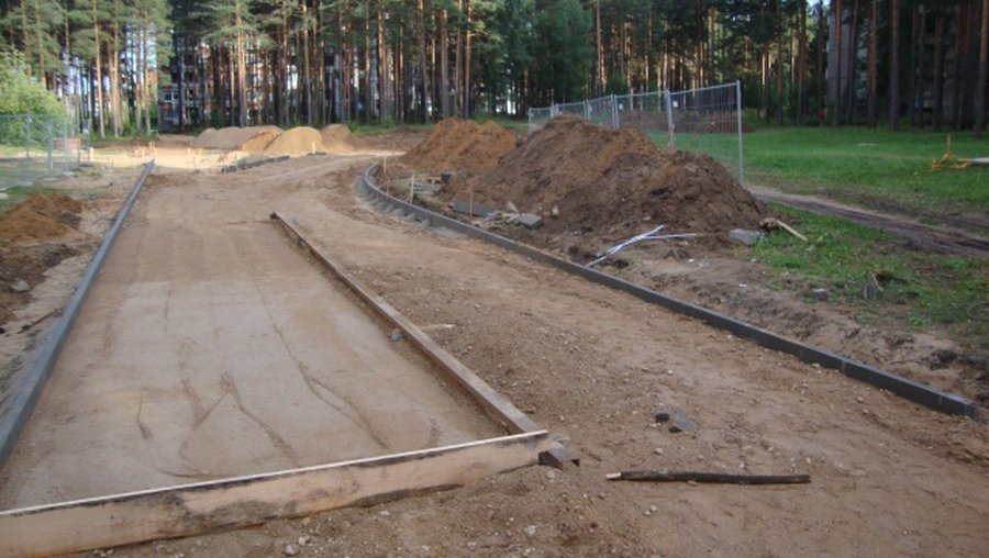 Начата реконструкция аллеи Седулинос  в третьем микрорайоне - В Висагинасе