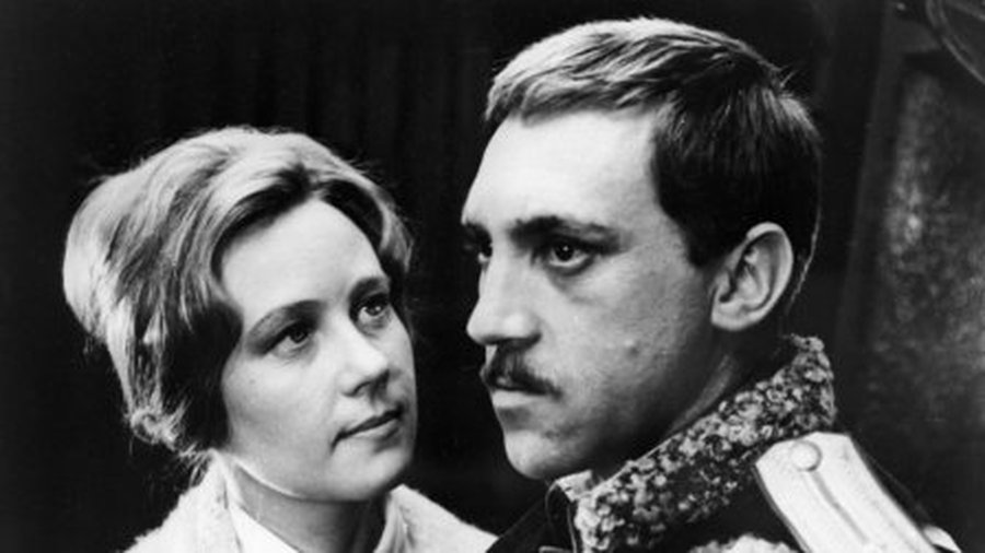 75-летие Владимира Высоцкого: спектакль и выставка в «Таганке»
  - Культурные и спортивные мероприятия