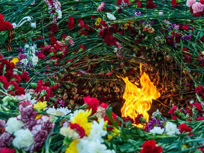 Поздравление губернатора Санкт-Петербурга по случаю 75-й годовщины Победы - Поздравления