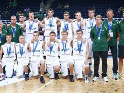 Литовские 18-летние баскетболисты завоевали серебряную медаль ЧЕ - Культурные и спортивные мероприятия