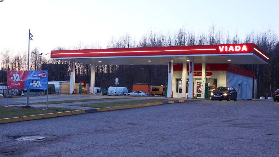 В Висагинасе открылась новая автозаправочная станция Viada (видео) - Реклама
