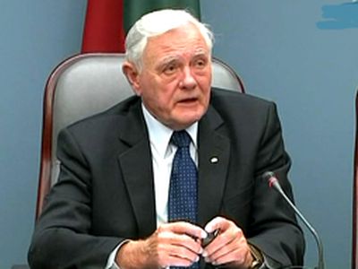 Литва сокращает зарплату президенту страны  - Литва и страны Балтии