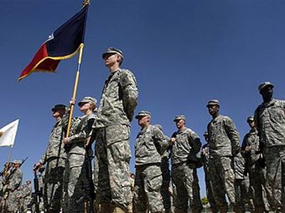 США не хватает солдат для Афганистана из-за войны в Ираке - В Мире