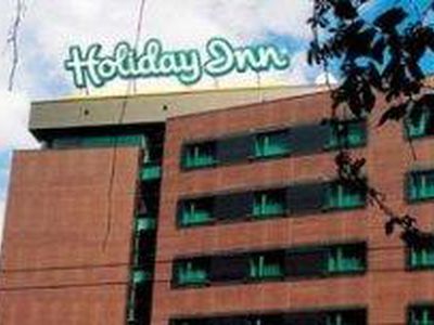 Литовские граждане предпочитают работать в английских гостиницах и ресторанах, но никак не в литовских - Литва и страны Балтии