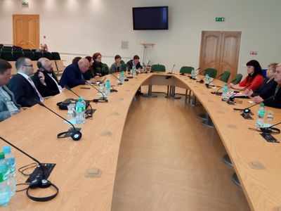 Висагинас посетили депутаты парламентов Украины и Грузии - В Висагинасе