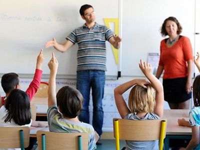 В латвийские школы проникла опаснейшая секта сайентологов - Литва и страны Балтии