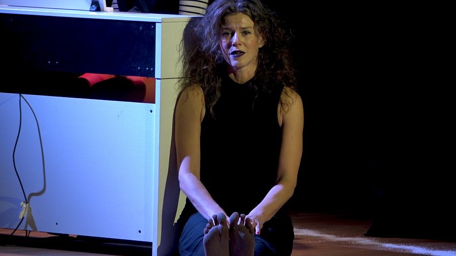 Стартовал юбилейный  фестиваль моноспектаклей „Atspindys“ (видео) - Культурные и спортивные мероприятия