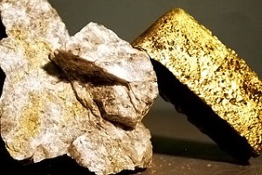 Миллиардеры скупают золото тоннами