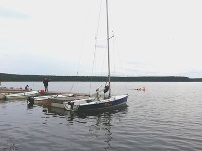 Весло против паруса: на гребной базе не рады появлению яхт. Придется ли потесниться? - Служба региональных новостей