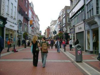 Гастарбайтеры пакуют чемоданы                                 - В Мире