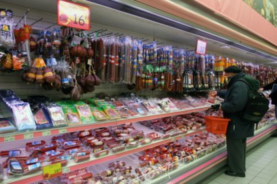 Liepą labiausiai pigo drabužiai ir avalynė - Lietuva ir Baltijos šalys