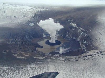 В Исландии началось извержение вулкана Гримсвотн - В Мире