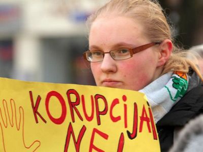 Литва поднялась на 5 позиций в индексе восприятия коррупции - Литва и страны Балтии