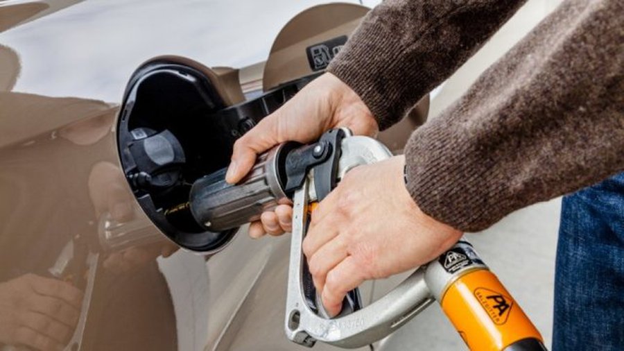 На заправочных Литвы подорожало дизтопливо - Хобби, отдых и развлечения